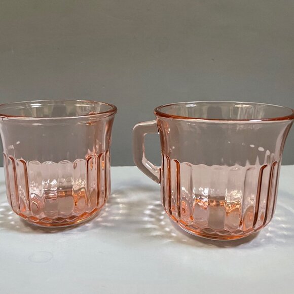 Vintage Fortescrisa Pink Ribbed Glass Cups / Mugs - Picture 2 of 6